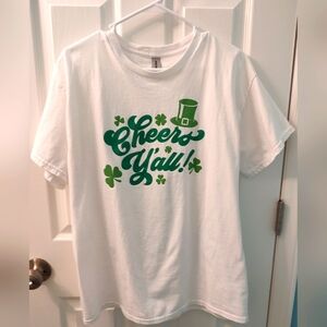 White T-Shirt with Green St. Patrick's Day Greeting - Cheers Y'all! Size Large